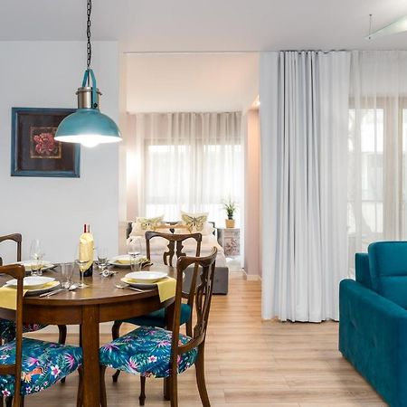 Villa Venecja Apartment Chwaliszewo With Free Garage City Center By Noclegi Renters Poznan Exterior foto