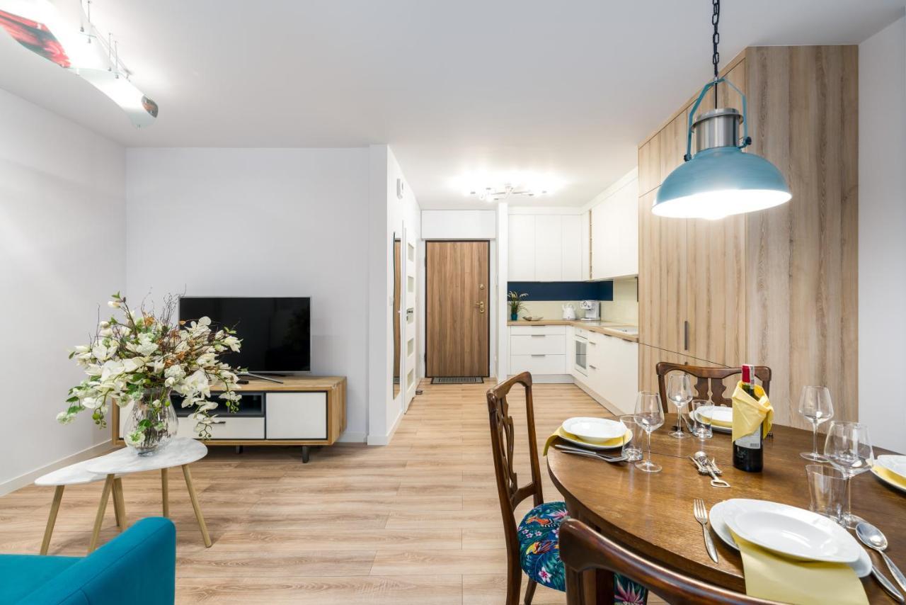 Villa Venecja Apartment Chwaliszewo With Free Garage City Center By Noclegi Renters Poznan Exterior foto